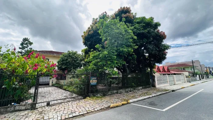 Terreno à venda