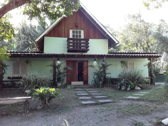 Imóvel para venda possui 96 metros quadrados com 3 quartos em Caputera I - Angra dos Reis