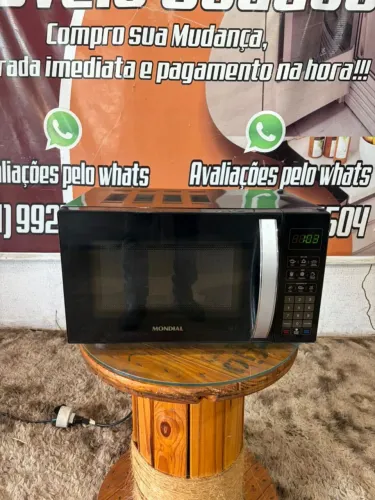 Micro ondas ótimo estado Possui 21 litros ((ENTREGO GRATIS))