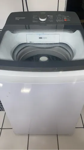 Vendo por motivo de viagem