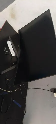 Monitor 32 Pol curvo AOC 180 hz