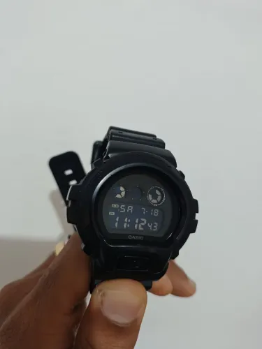 Relógio Casio DW-6900UBB otima qualidade. Único dono relógio comprado em loja