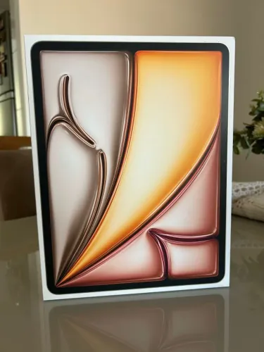 iPad Air 13pol (2025) Apple - NOVO e LACRADO