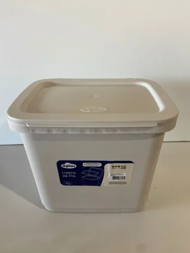 Lixeira de Pia 4 Litros Giplás - Compacta, Funcional e Ideal para sua Cozinha!
