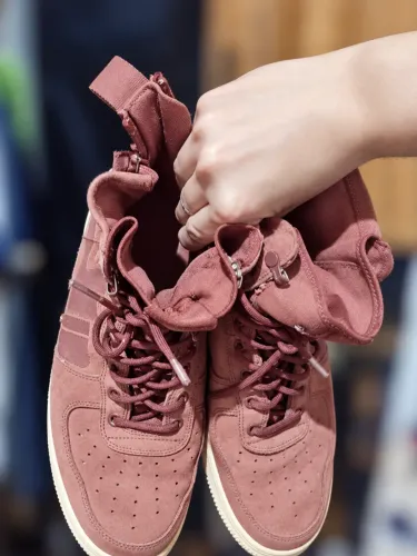 Tênis Nike Air masculino cano alto marrom número 43