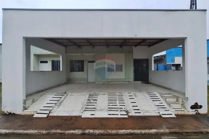 Alugue no Bairro Novo! Casa com garagem + varanda coberta e taxa inclusa.