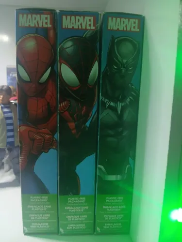 Kit bonecos Marvel original!, homem aranha Peter Parker e Miles Morales e pantera Negra 