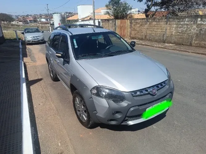 Fiat Palio Weekend Adventure Locker 1.8 Flex 2016