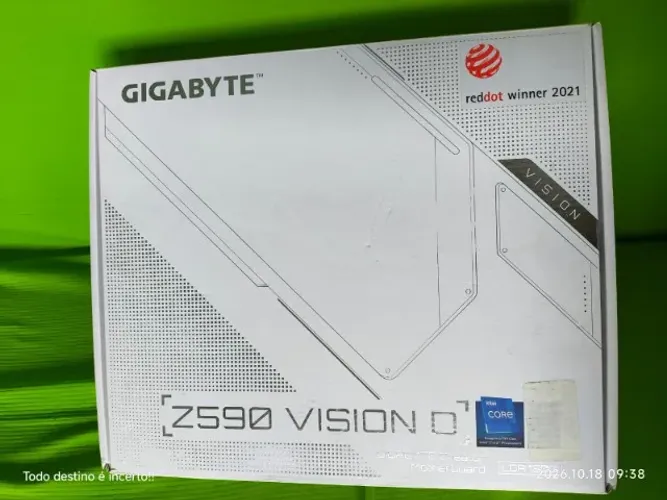 Placa Mãe Gigabyte Z590 Vision D - LGA 1200 (defeito)