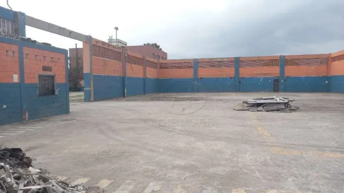 Área para alugar com 5481 m² - Estuário - Santos/SP