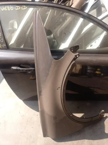 paralama volvo c30 lado direito 2010
