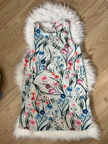 Vestido curto com estampa floral azul