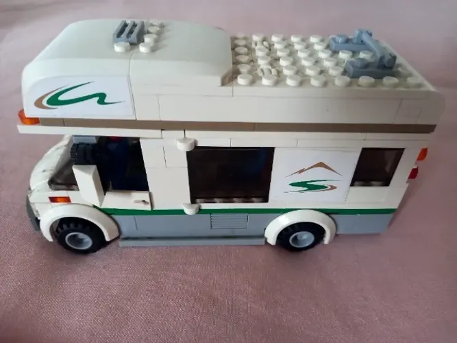 Trailer de Férias Lego