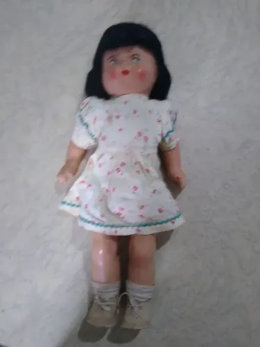 Boneca dos anos 40/50