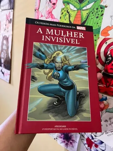 A mulher invisível Salvat capa vermelha nova
