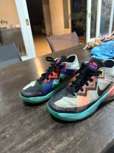 Tênis infantil Nike Leblon XVIII low 37