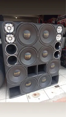 Estrutura para camionete sem as peças