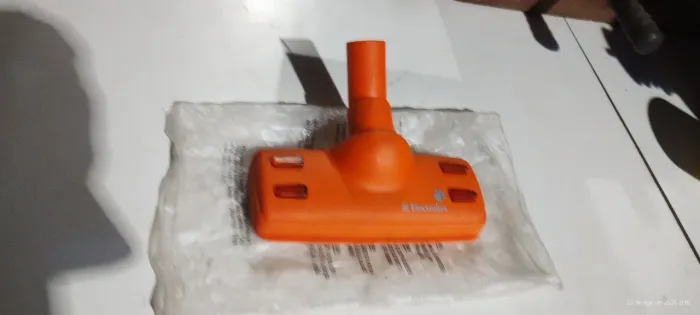 bocal aspirador pet love pega pelo electrolux