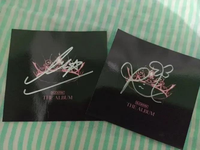 Blackpink Autógrafos | Lisa e Rosé