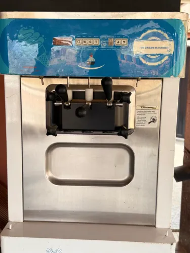 vende-se maquina de sorvete expresso toda revisada