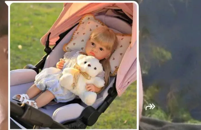 Boneca Reborn em silicone com 55 centímetros 