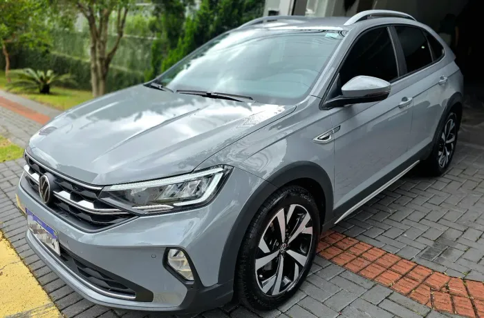 Volkswagen Nivus Highline 1.0 200 TSI Flex AUT 18Mkm