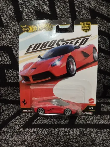 Miniatura Hot Wheels Premium Laferrari