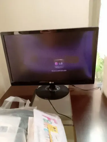 Tv monitor LG ótima qualidade 