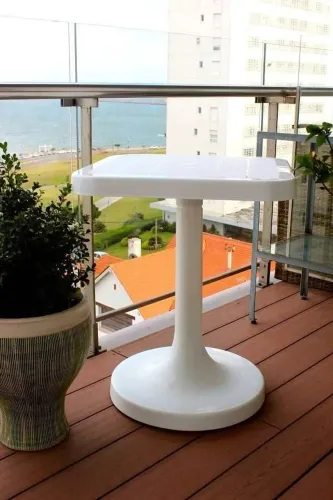 Mesa pé central desmontável 