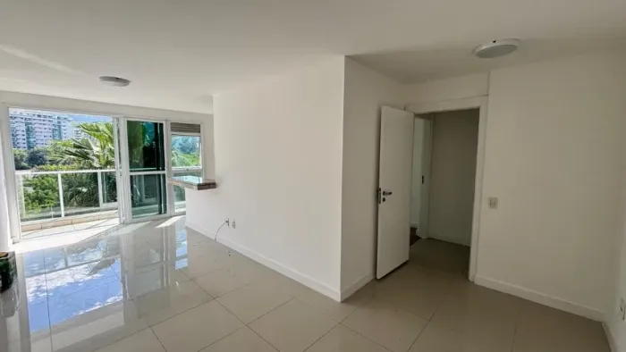 Ilha Pura Double Suítes com armários, pronto para morar ou investir na Barra Olimpica