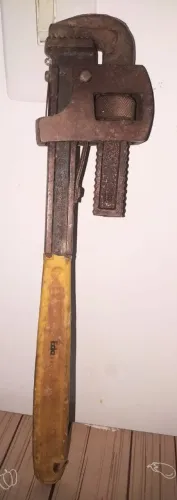 Chave Grifo EDA Profissional 18" usada