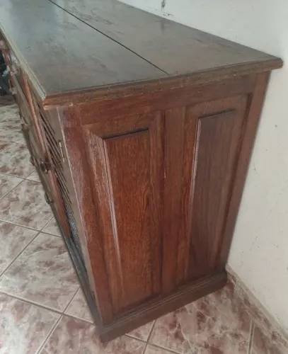 Buffet de Madeira Maciça Sucupira