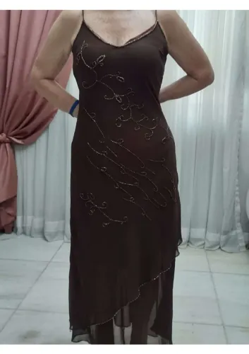 Vestido longo em voil marrom bordado tam M