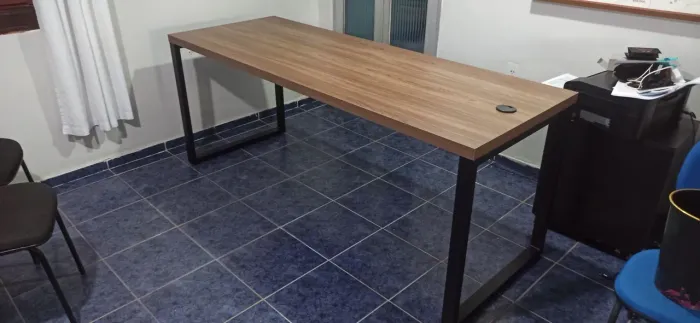 Mesa de 1.90m x 70cm 