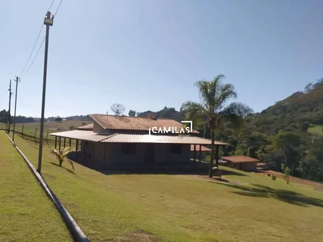 Chácara com 3 dormitórios à venda, 5500 m² por R$ 900.000,00 - Guaxupe - Guaxupé/MG