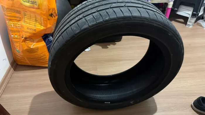 Pneu Hankook 225/45 R18