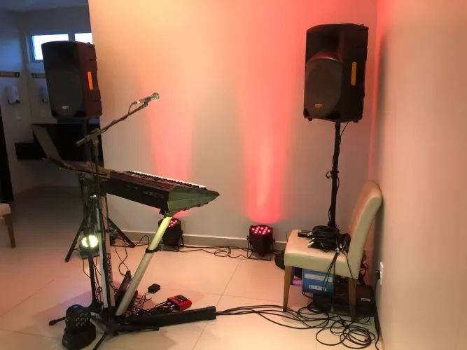 Som e iluminação para seu evento