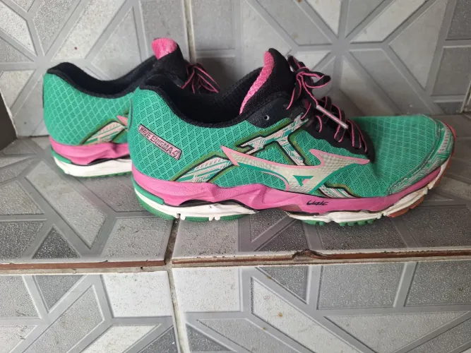 Mizuno Wave Enigma 4 N37 Desapegando!