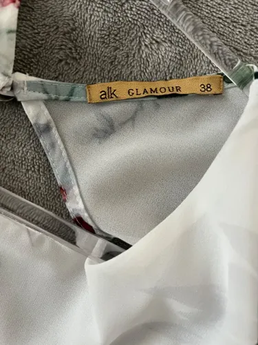 Vestido TAM 38 aberto nas costas