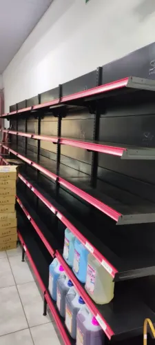 (Aceito proposta) Gôndolas para Comércio 12 módulos