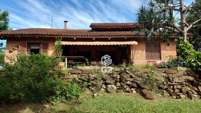 Chácara Recanto dos Passaros sendo 7 dormitórios sendo 4 suítesà venda, 5000 m² por R$ 2.5