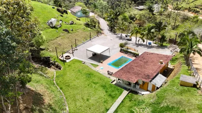 Lindo sitio em Aguas Mornas