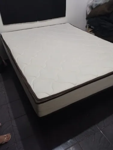 Colchão Casal Confortável e Novo