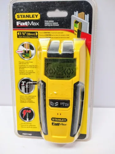 Detector de Metais e Cabos Elétricos Stanley FatMax