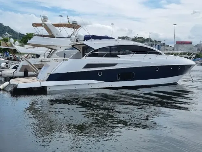 Locação de Lanchas, Catamarãs e Yachts.