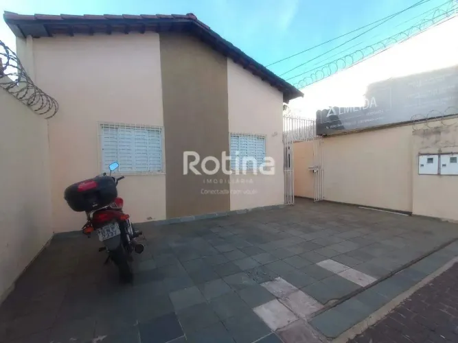 Casa para alugar, 1 quarto, Nossa Senhora Aparecida - Uberlândia/MG - Rotina Imobiliária
