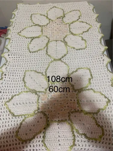 TAPETE DE CROCHÊ PASSADEIRA ARTESANAL 