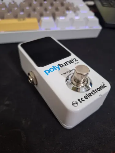 Afinador Eletrônico tc eletronic polytune2 mini seminovo
