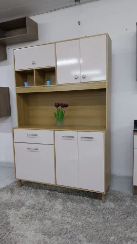 Armário de Cozinha Amadeirado