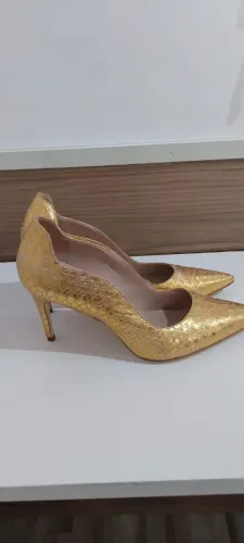  SCARPAM  DOURADO 37